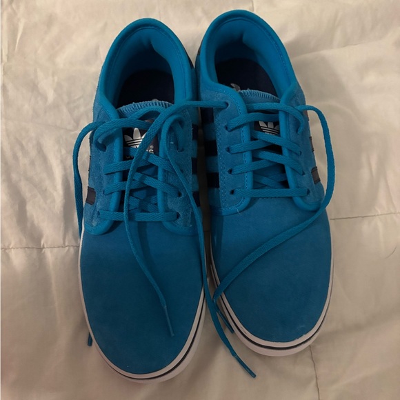 Adidas Seeley Shoes - Picture 1 of 3
